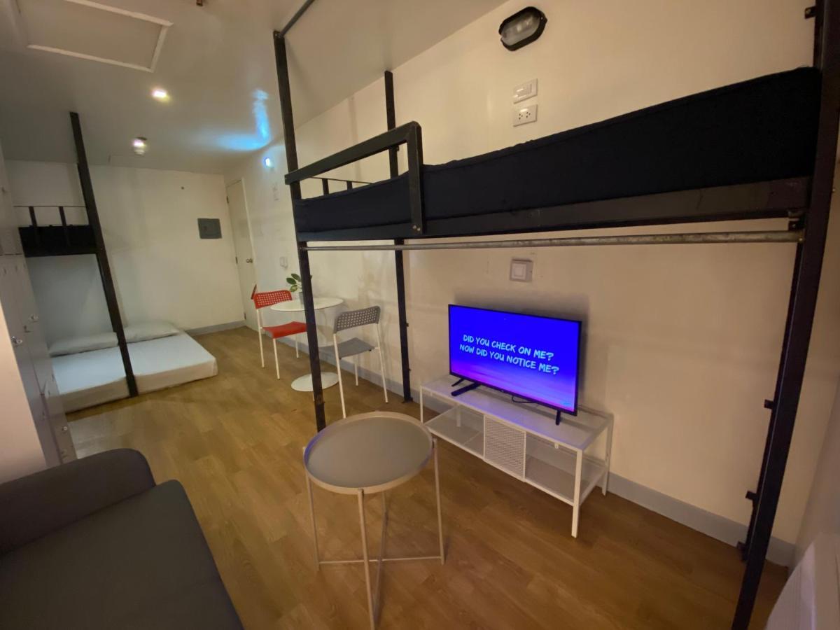 Burgos Hub Hostel Pasay Bagian luar foto